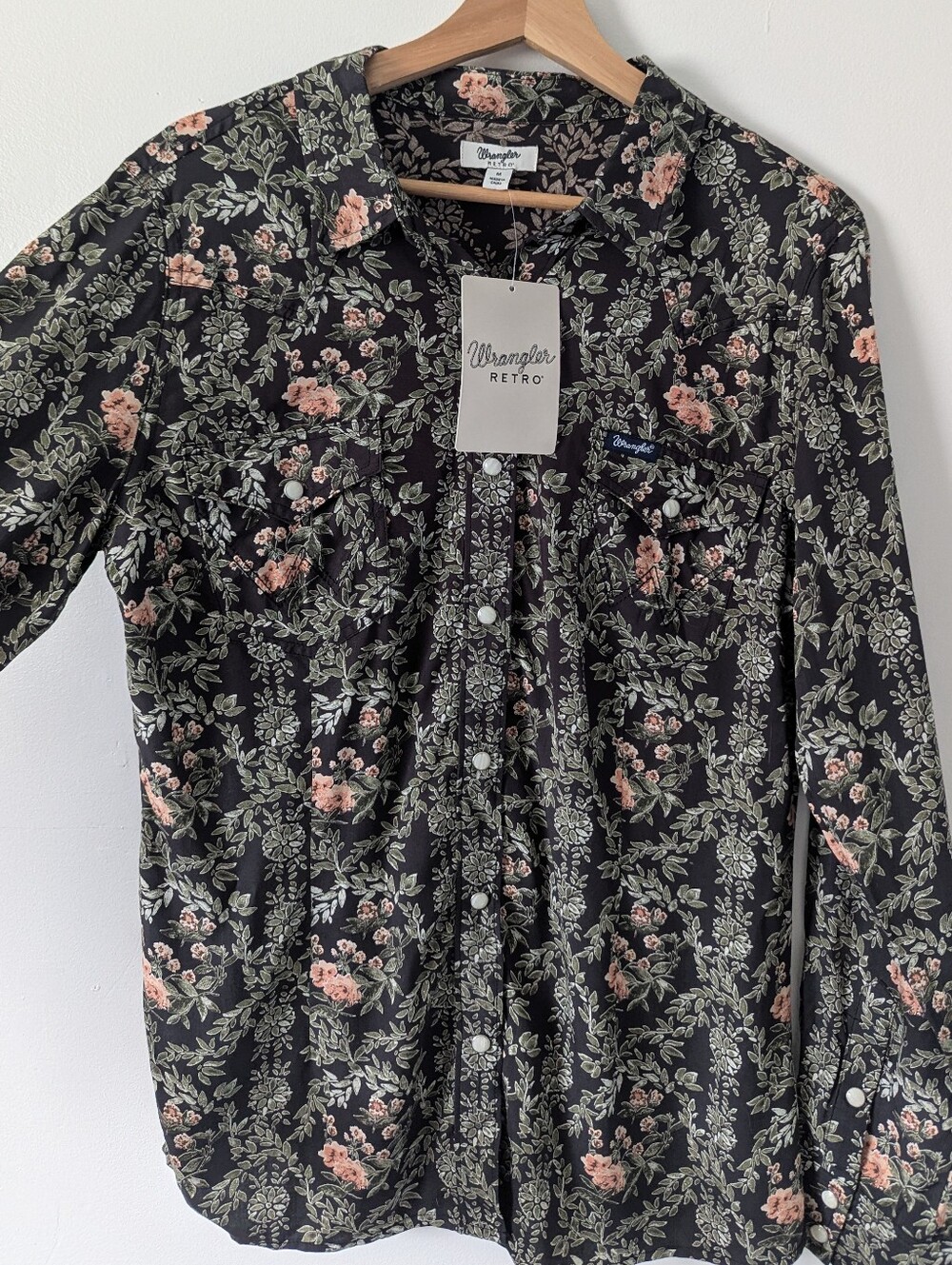 Wrangler Retro Floral Western Pearl Snap Shirt NWT M